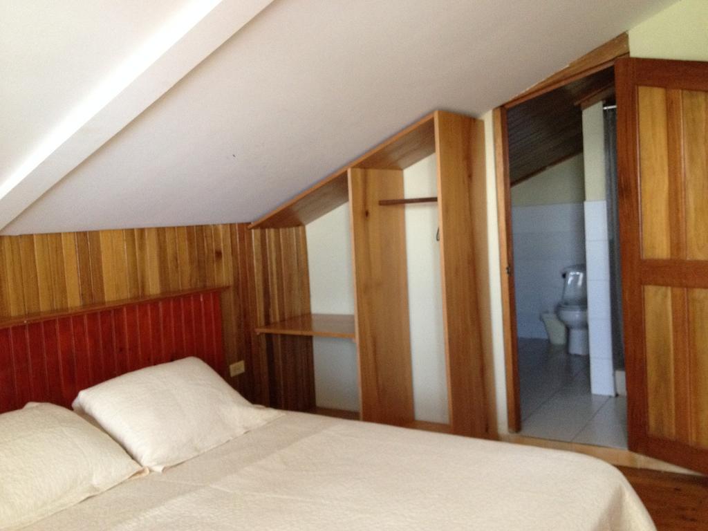 Hotel Posada Los Delfines 보카스 타운 객실 사진